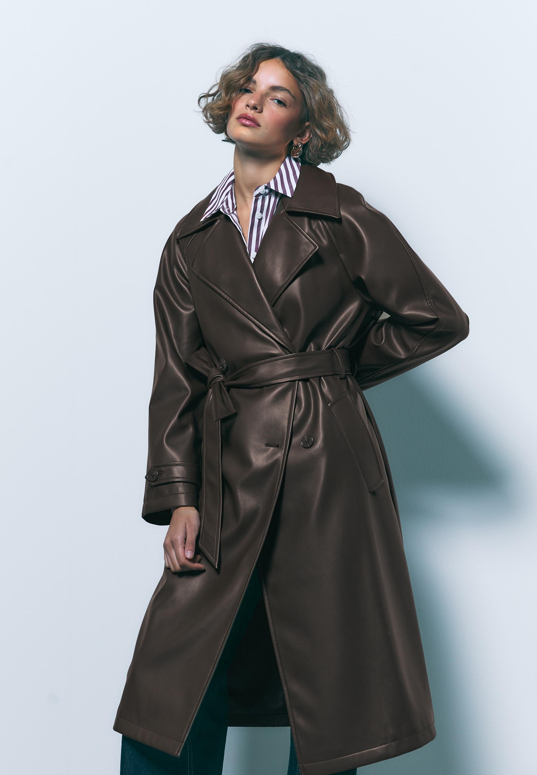Aurrelia | Long Trenchcoat with Leather Effect