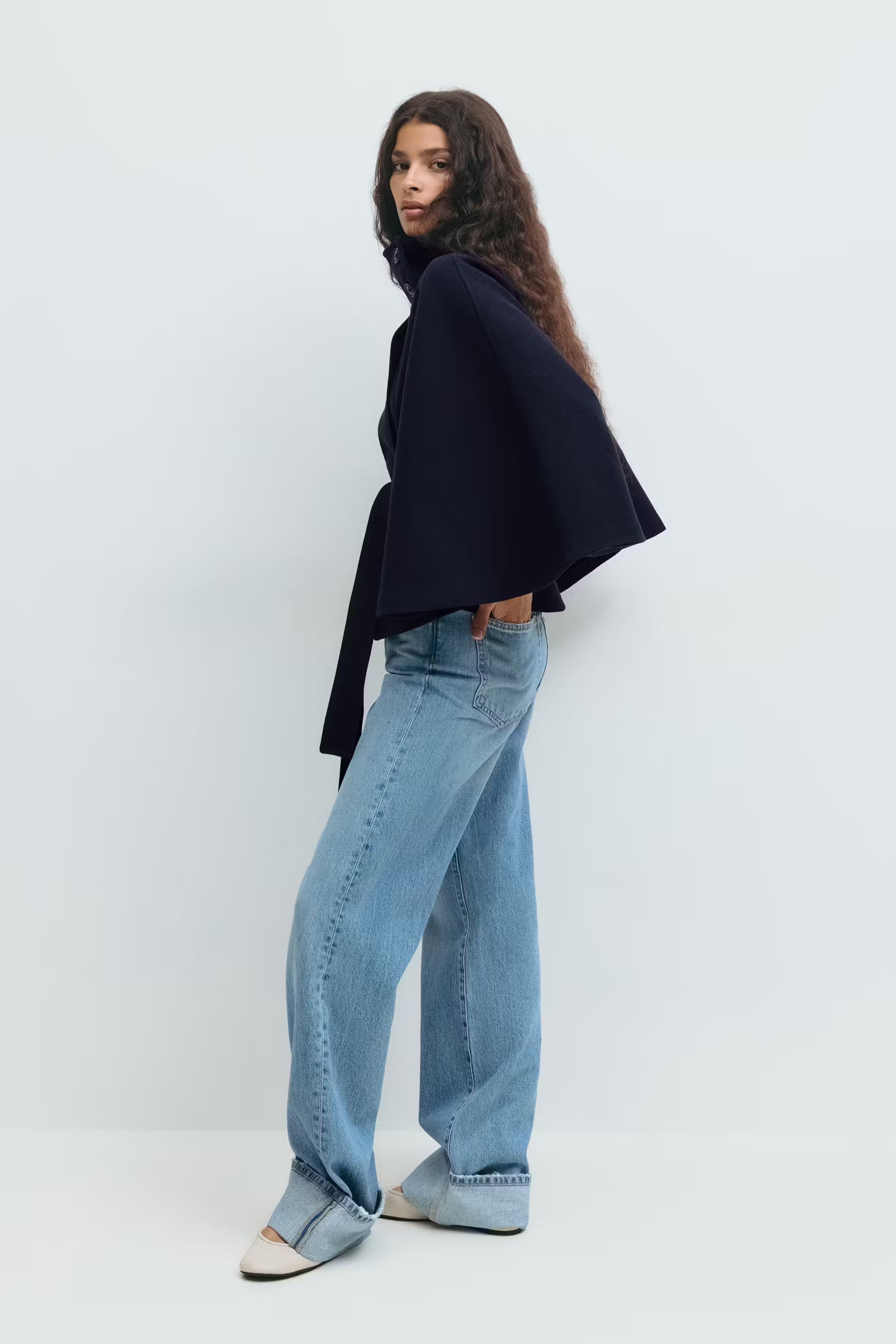 Aurrelia | Belted Cape Jacket