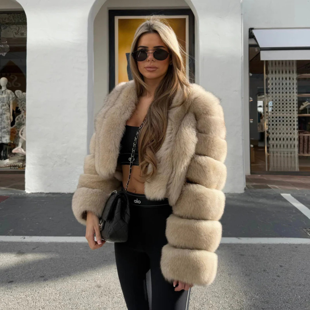 Aurrelia | Cropped Fox Fur Coat
