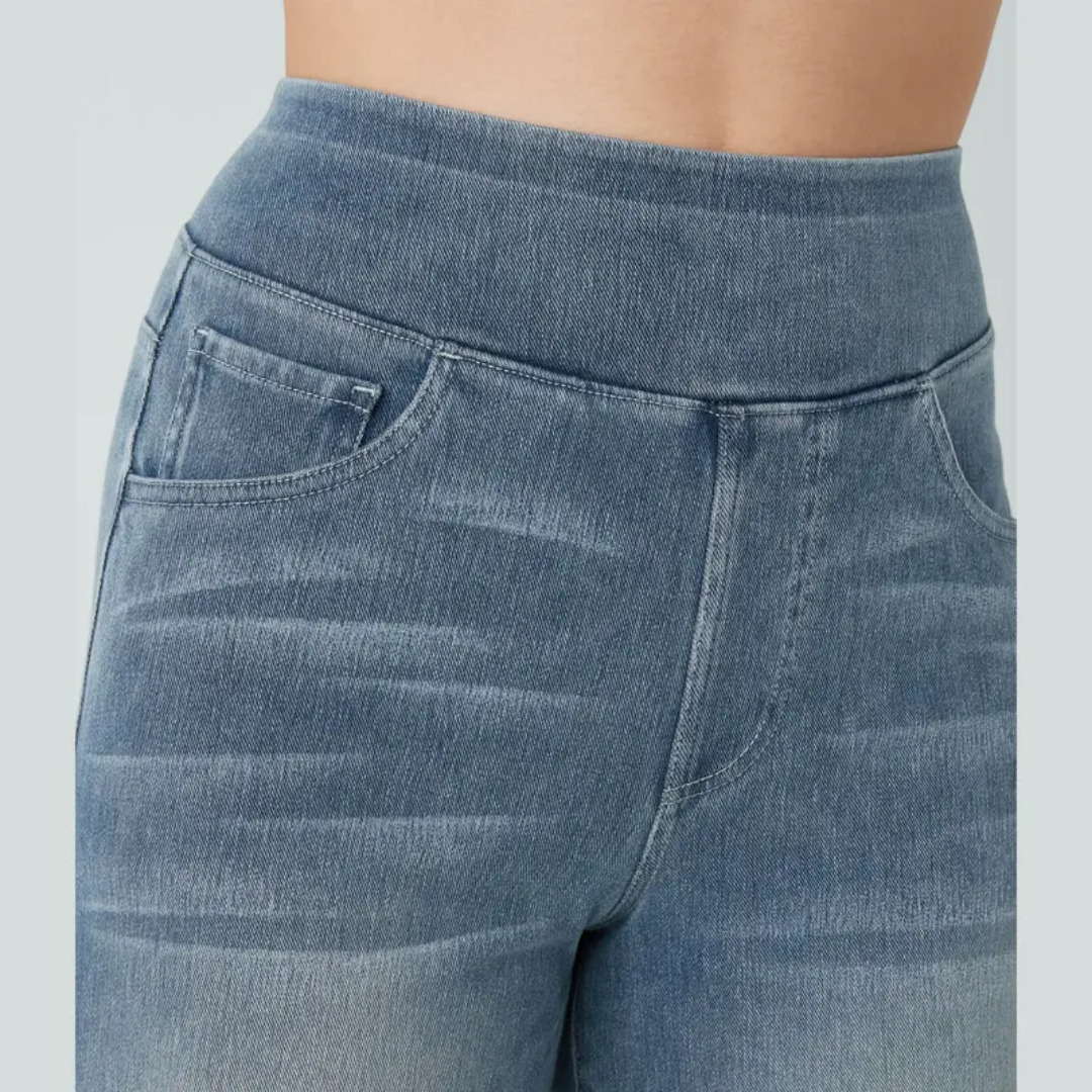 Aurrelia Flex High-Waisted Baggy Knit Jean