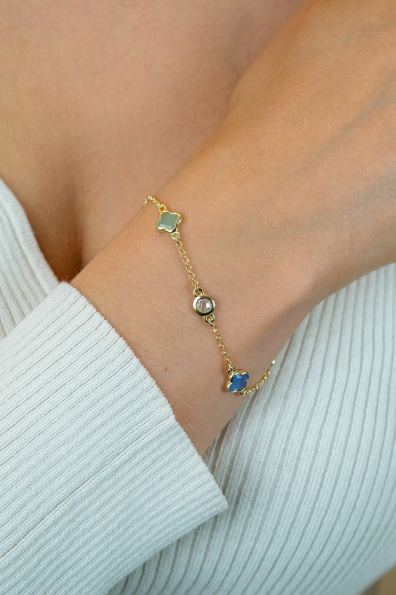 Aurrelia | Mint & Sapphire Clover Bracelet