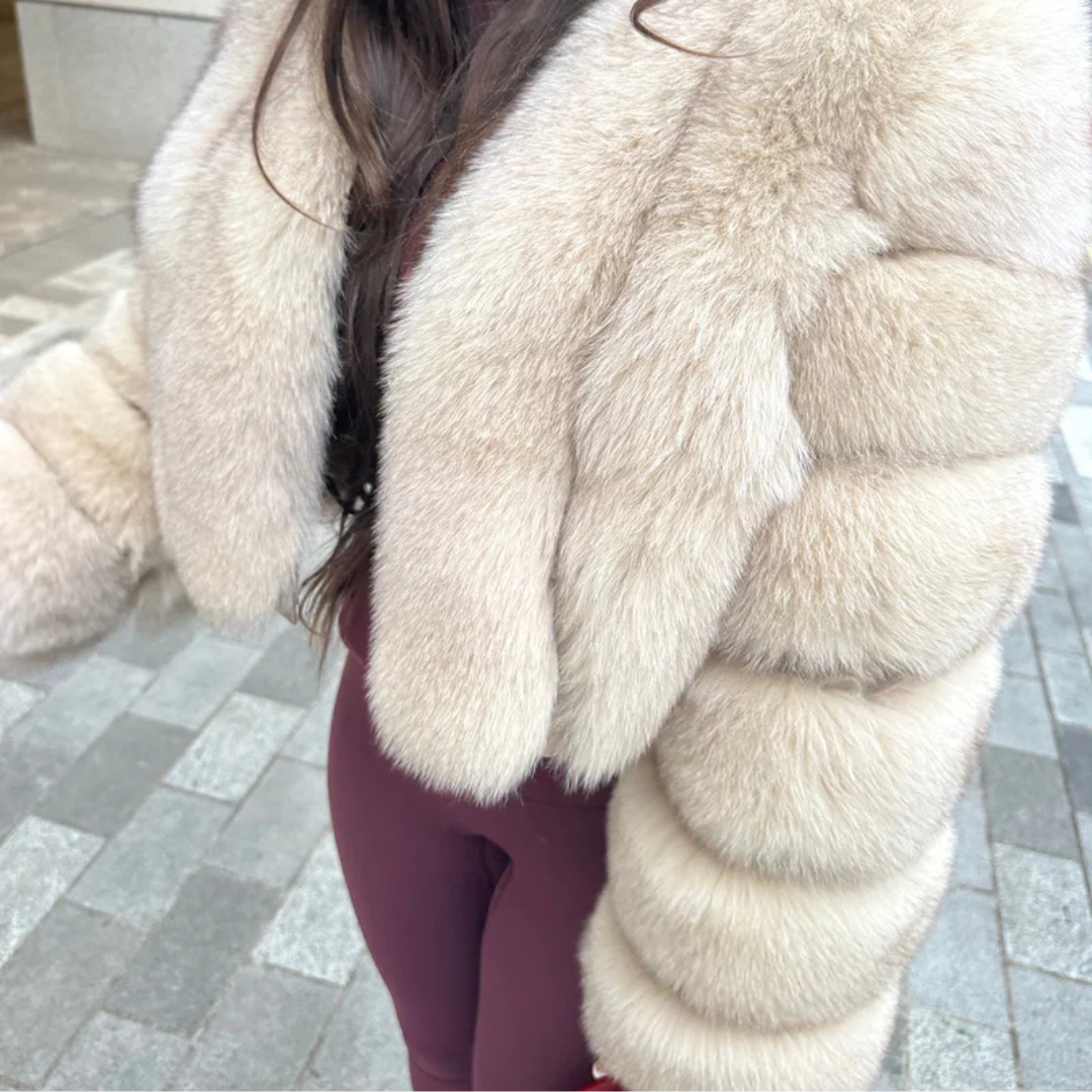 Aurrelia | Cropped Fox Fur Coat