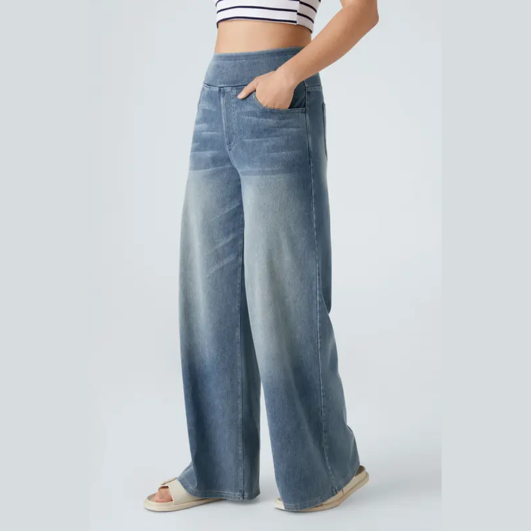 Aurrelia Flex High-Waisted Baggy Knit Jean