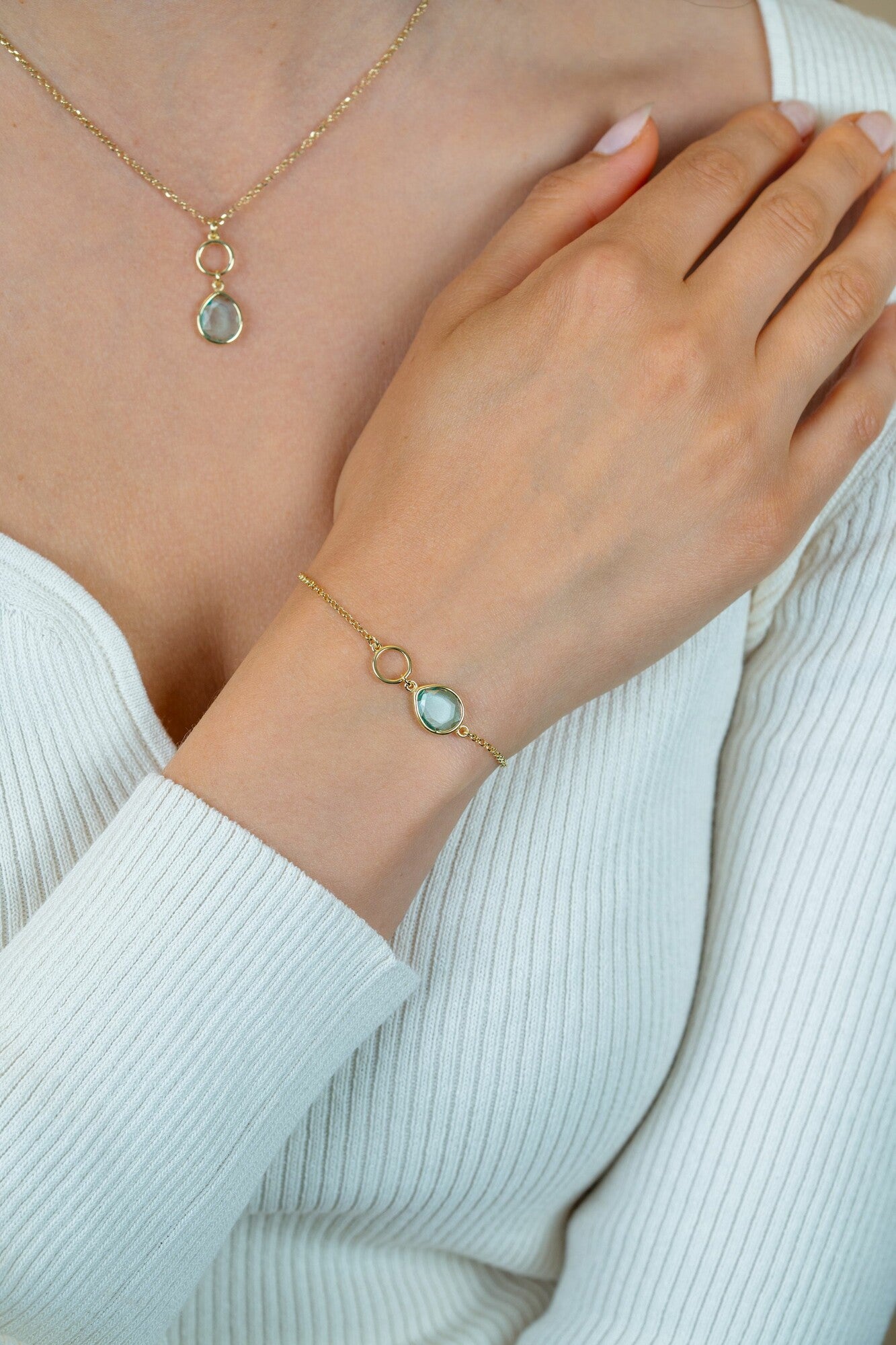Aurrelia | Turquoise Oval Link Bracelet