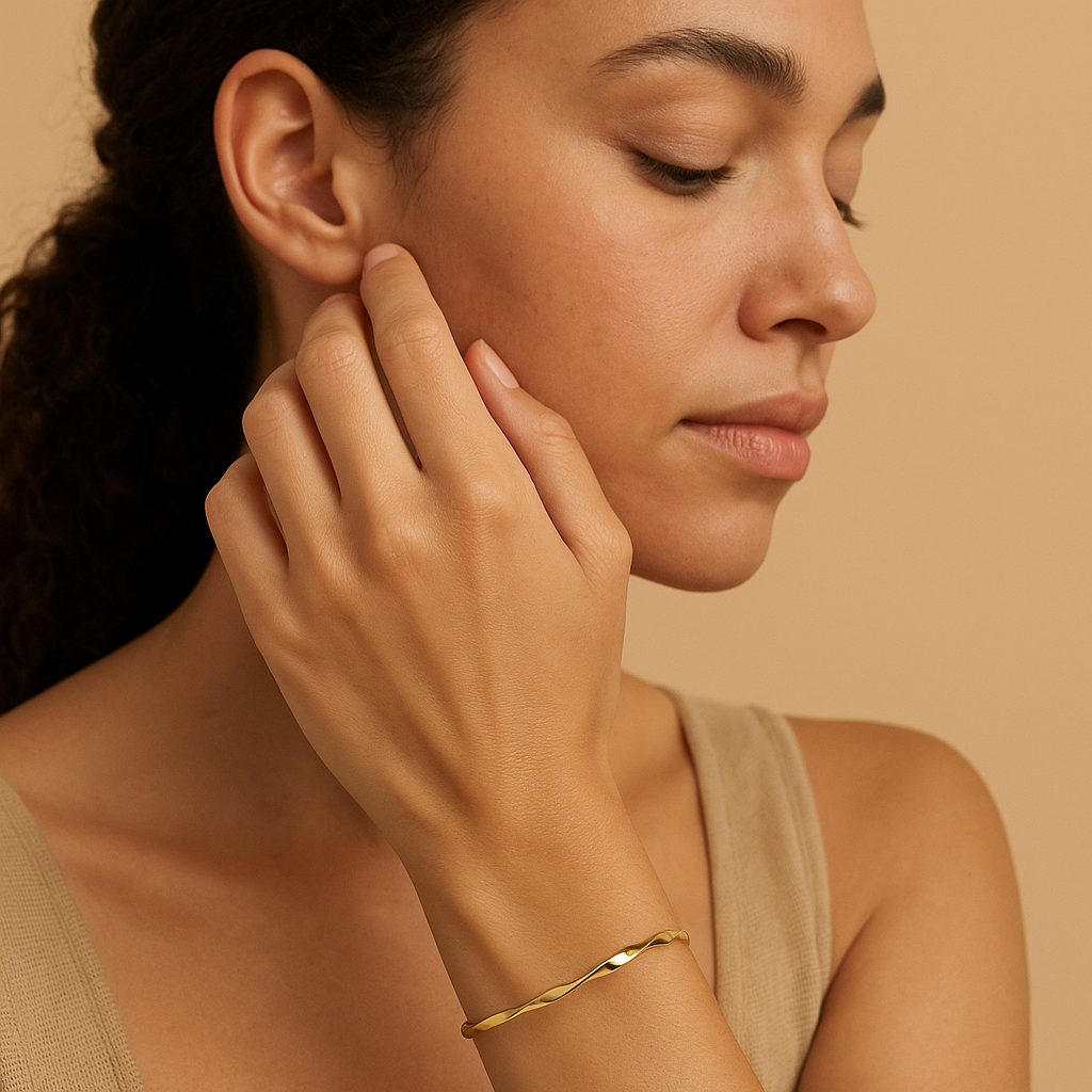 Aurrelia - Twister Bracelet